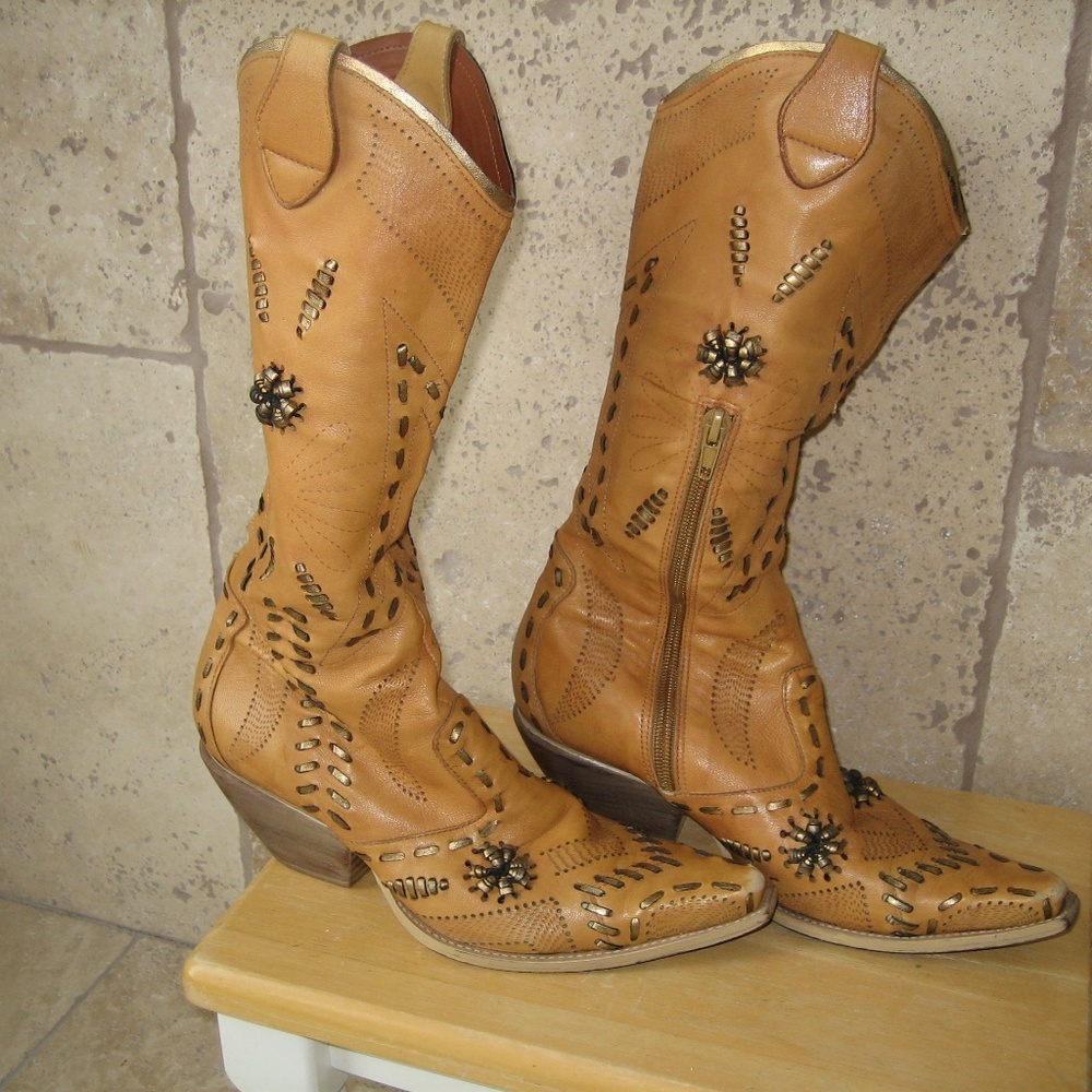 BCB Girls Embellished Boots Size 5-1/2B Vintage